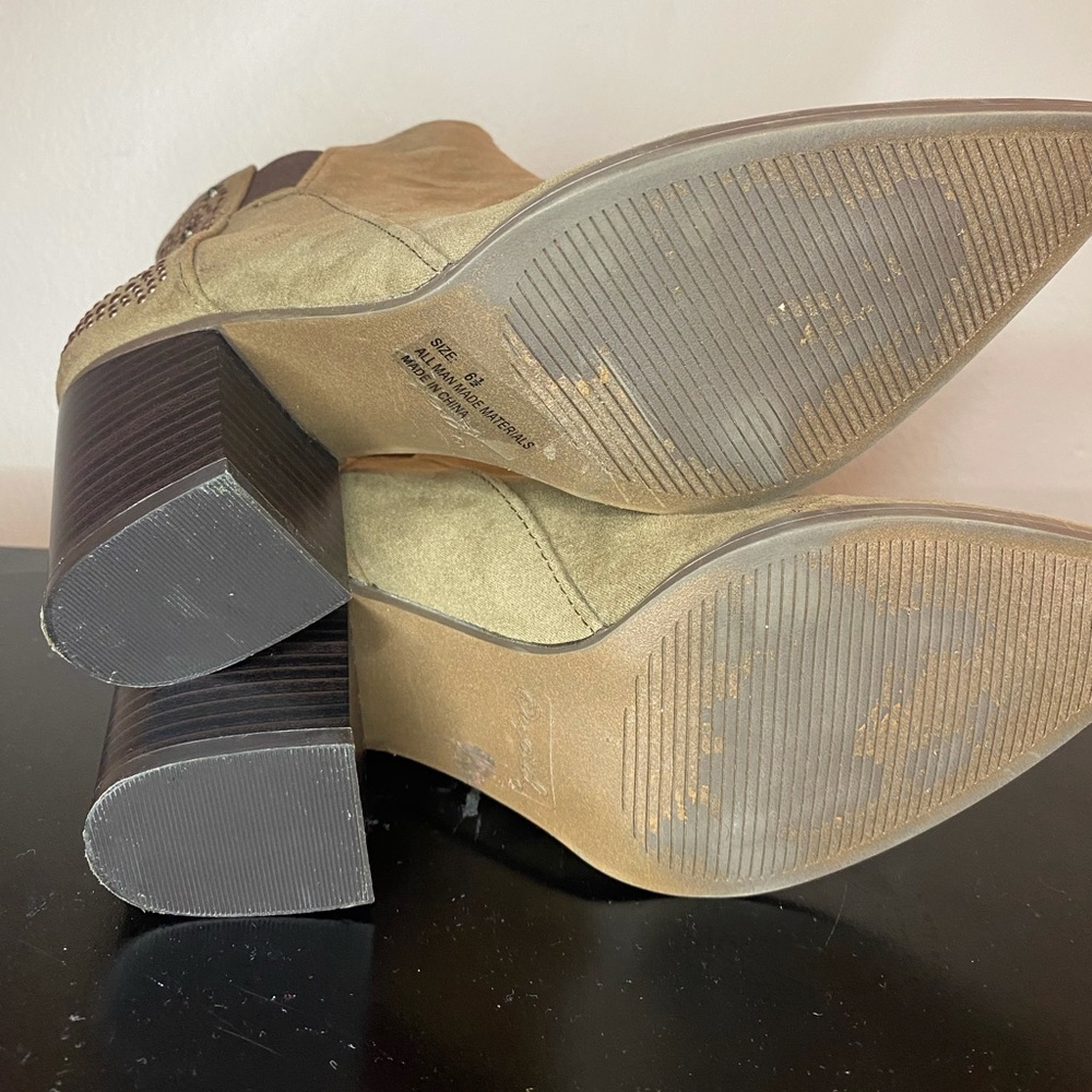 Qupid Booties - image 8